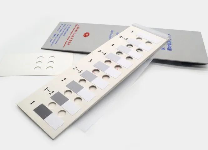 衣服一洗就掉色？關(guān)于紡織服裝洗液沾色程度